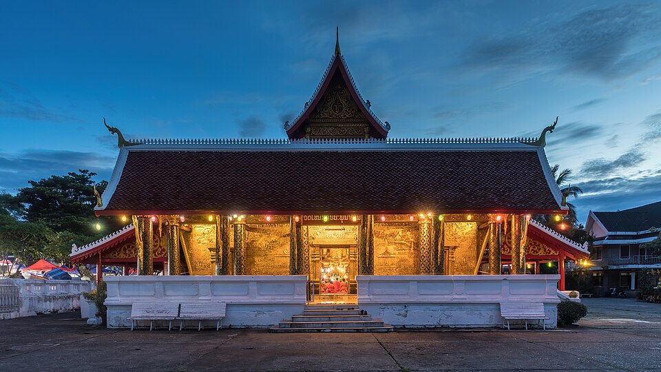 Wat Mai-Krathum Lom