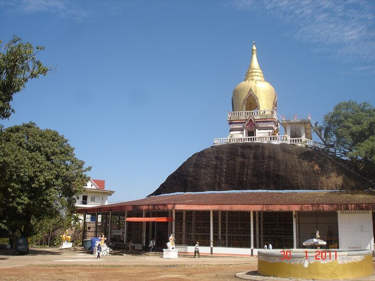 Wat Sawang Arom